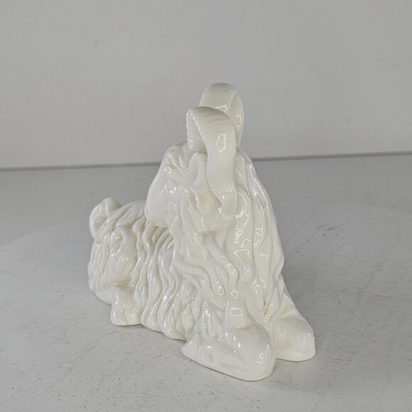 Vintage Ceramic Ram Figurine White Bighorn Sheep Goat Curved Horns *Chip* - Picture 2 of 9